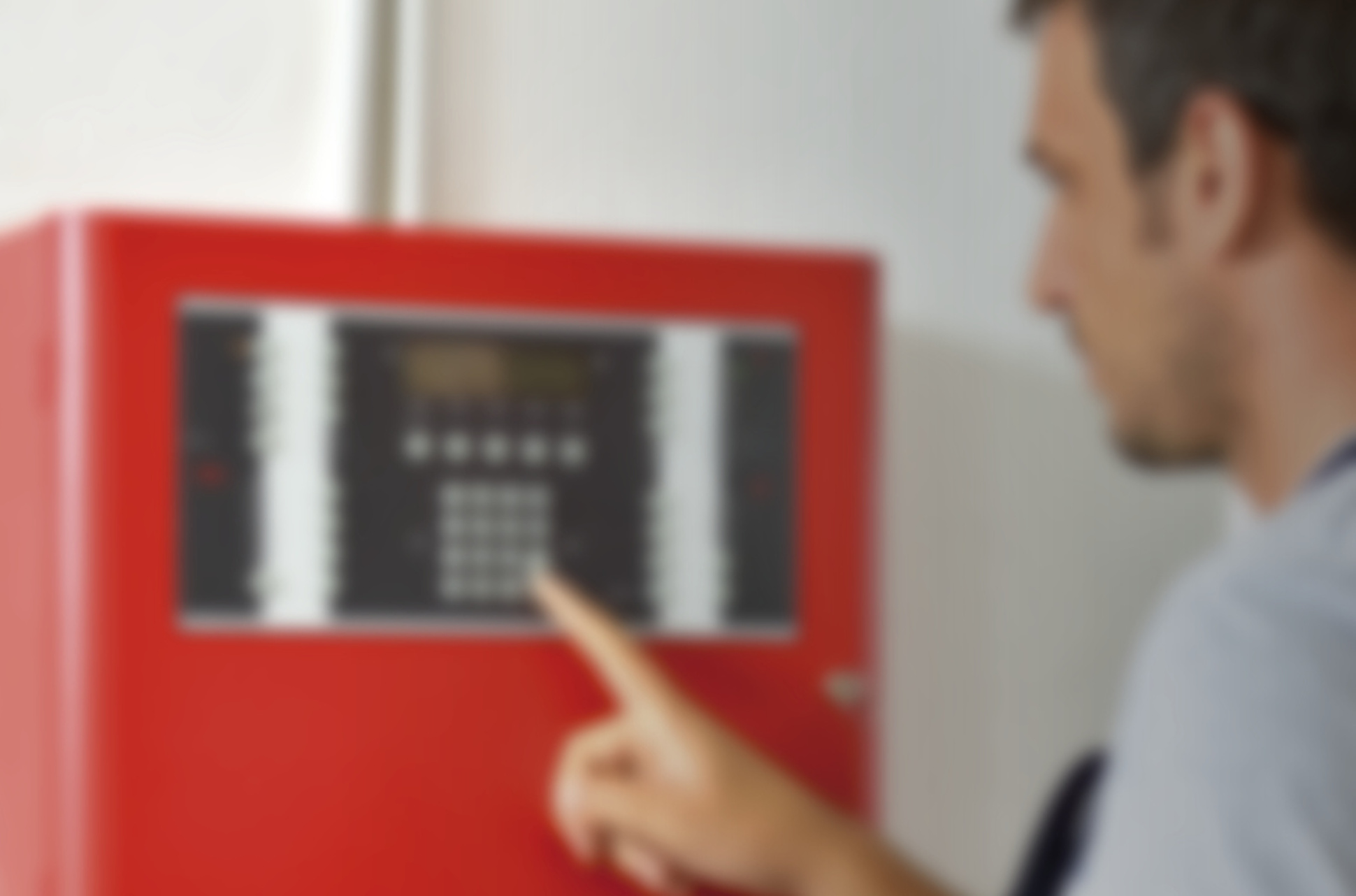 Brandmelde&shy;anlagen bei Muster Elektro in Musterstadt